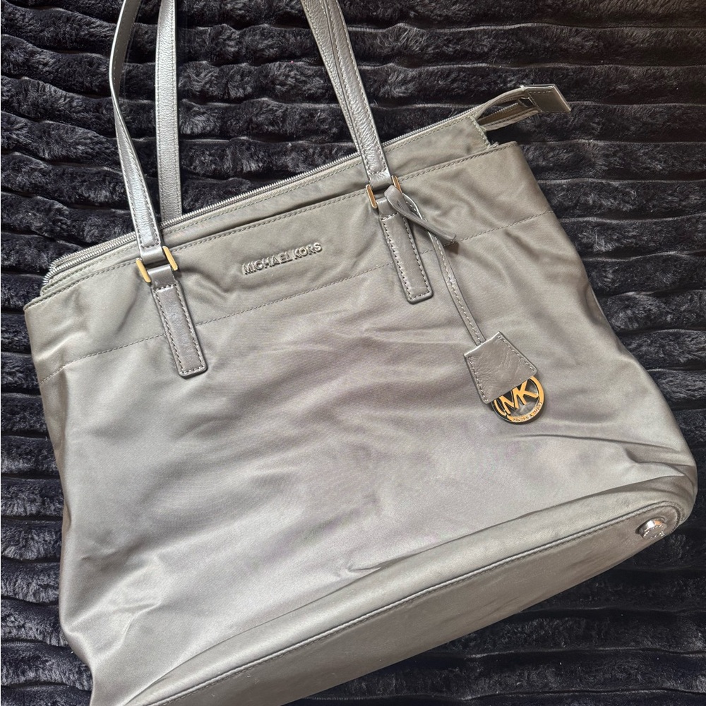 Michael Kors Gray Large Tote Bag MK Logo Charm Shoulder Purse Work Travel